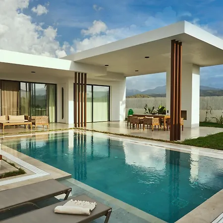 Ashta / Minimal Villa Fethiye