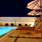 Villa Ashta / Minimal
